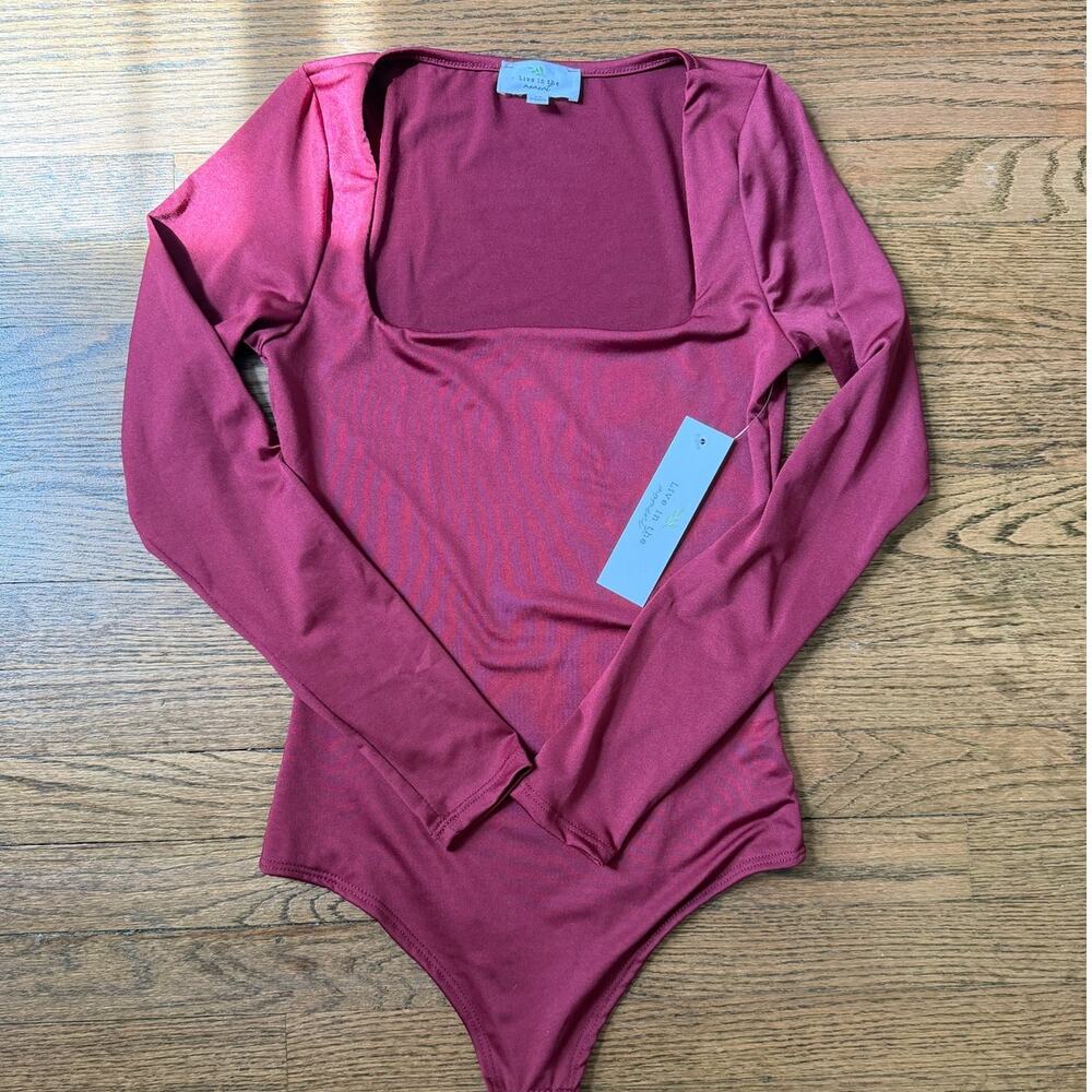 Live In The Moment Burgendy Red Long Sleeve Bodysuit Size XSmall